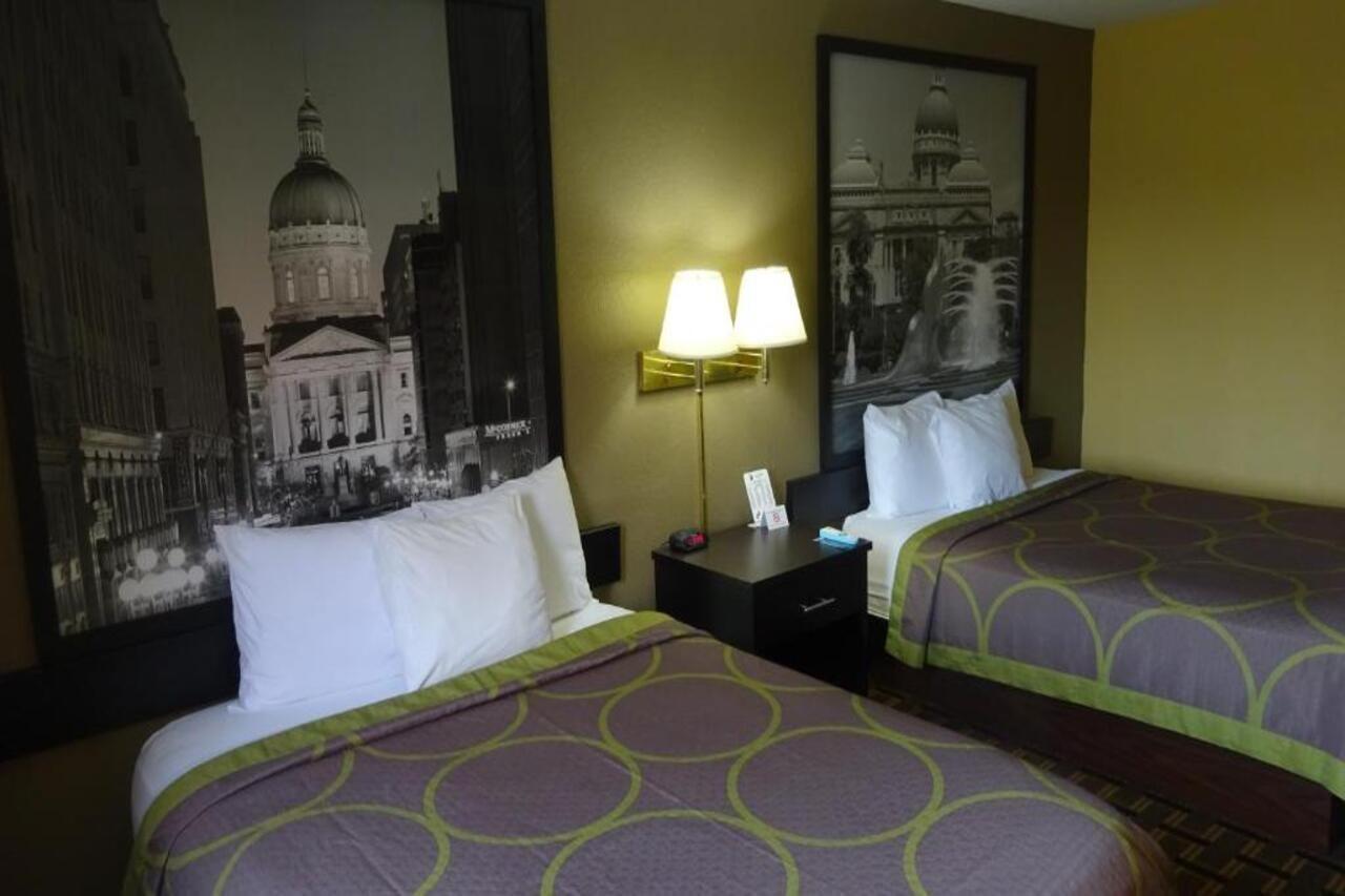 ซูเปอร์ 8 บาย วินด์แฮม แตร์โอต์ Motel Terre Haute ภายนอก รูปภาพ