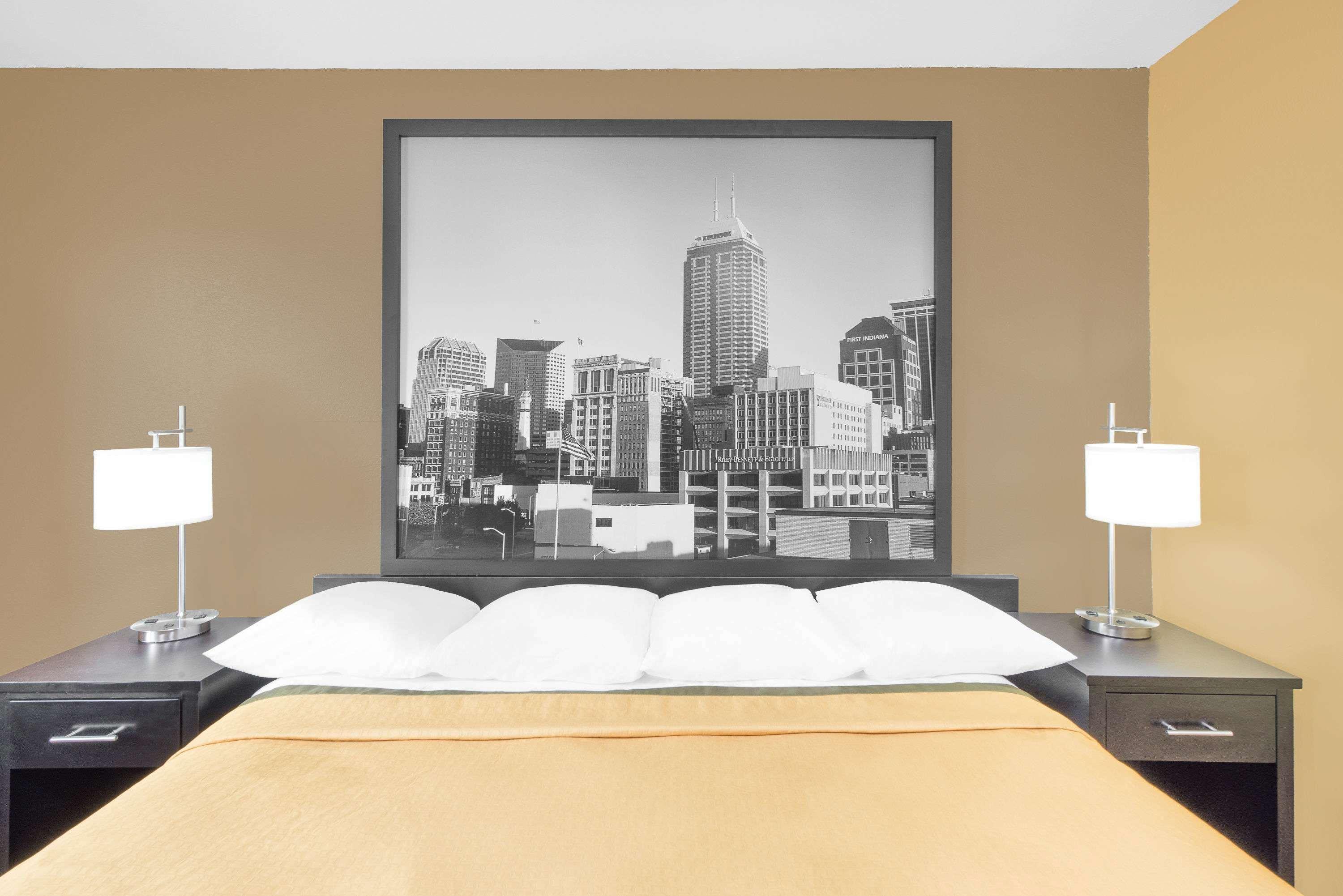 ซูเปอร์ 8 บาย วินด์แฮม แตร์โอต์ Motel Terre Haute ภายนอก รูปภาพ