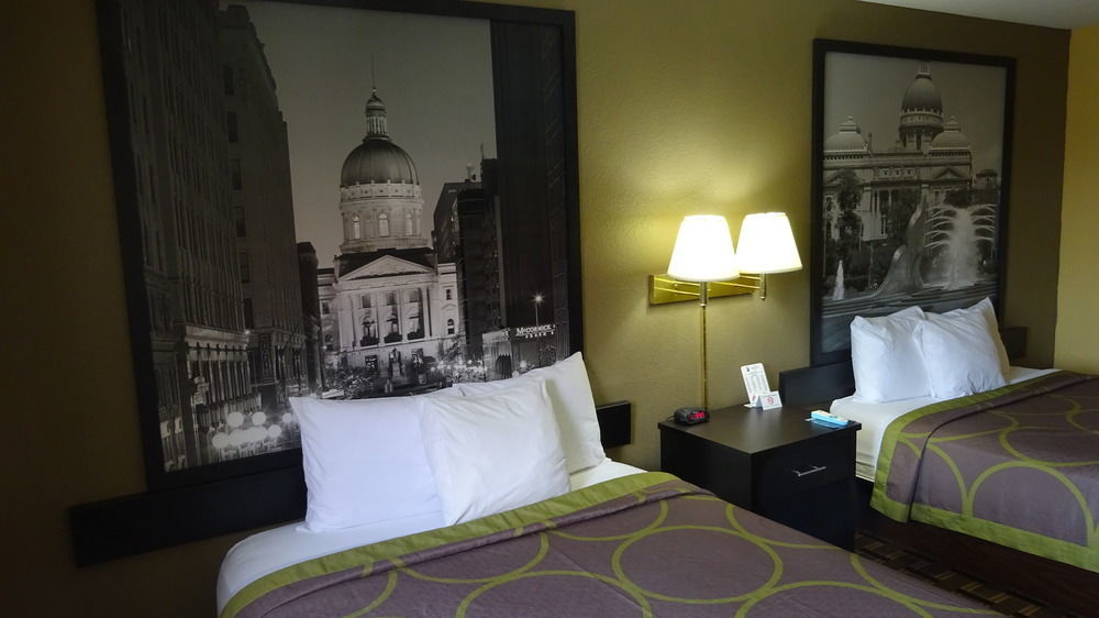ซูเปอร์ 8 บาย วินด์แฮม แตร์โอต์ Motel Terre Haute ภายนอก รูปภาพ