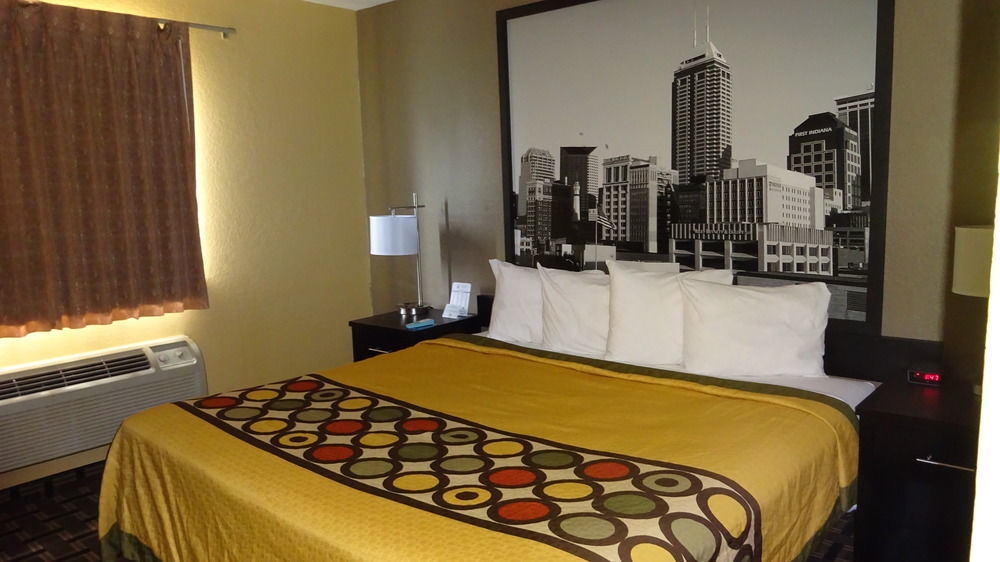 ซูเปอร์ 8 บาย วินด์แฮม แตร์โอต์ Motel Terre Haute ภายนอก รูปภาพ