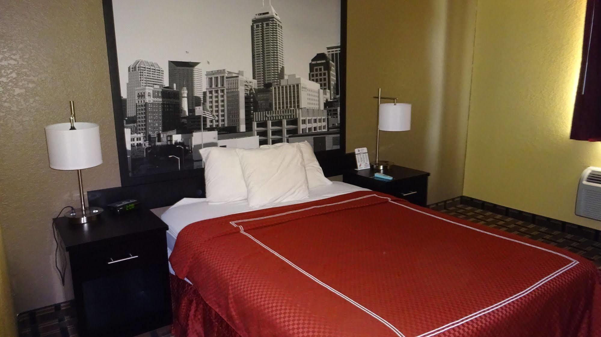 ซูเปอร์ 8 บาย วินด์แฮม แตร์โอต์ Motel Terre Haute ภายนอก รูปภาพ